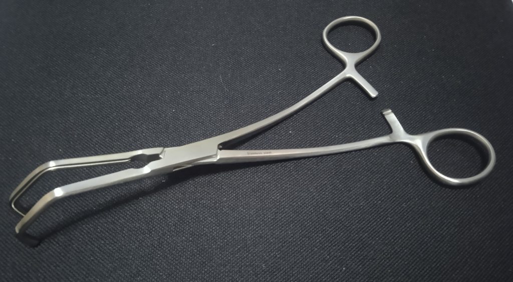 pinza satinsky 20 cm